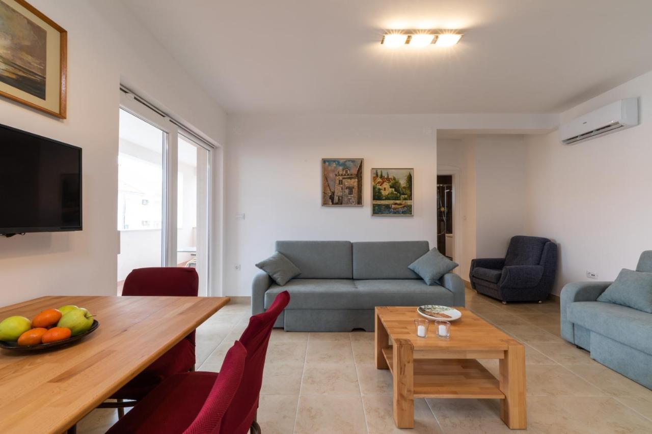 Villa Iva Mirca  Экстерьер фото